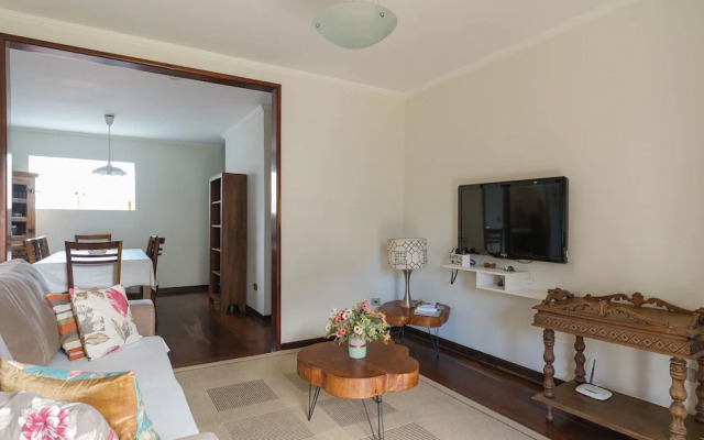 Large House W/fireplace in Campos do Jordao Ras175