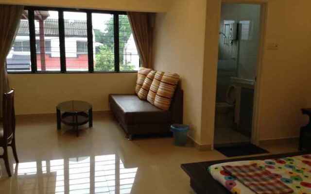 A&F Damansara Homestay