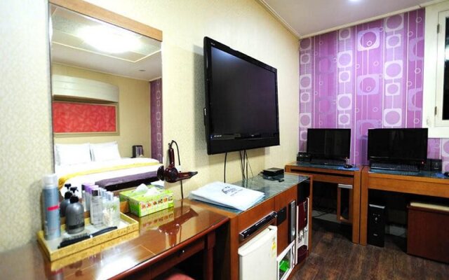 Nikko Hotel
