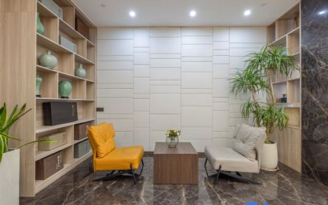 Shuiyun Hotel (Jiaxing Pinghu Donghu Scenic Area Branch)