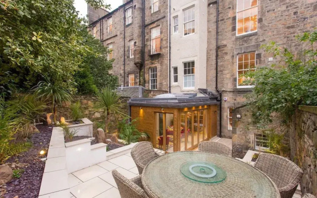 Wall Street Journal Featured 3bed/3bath Apartment