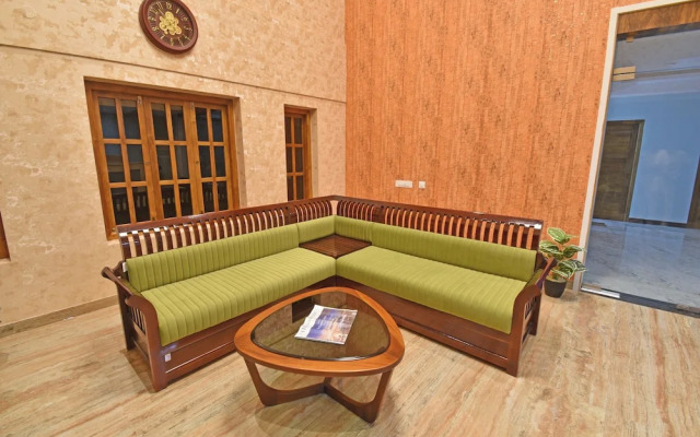 A K G Hotel