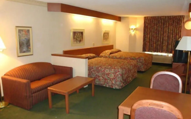 Syracuse Inn & Suites