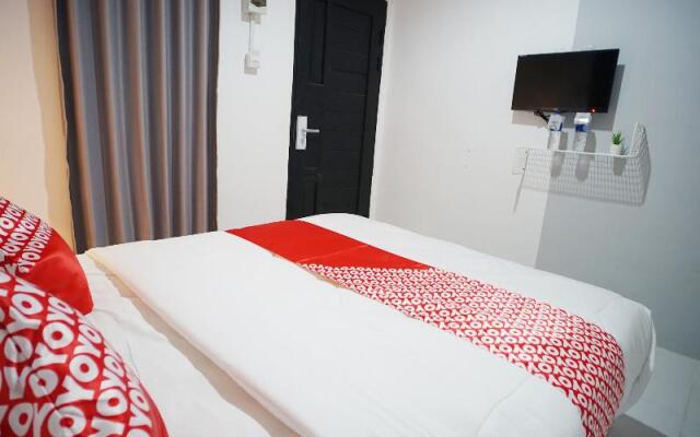 Sani Guest House by OYO Rooms