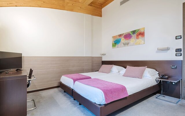 Continental Urban Art Hotel