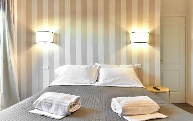 Pantheon View from Terrace Apartment