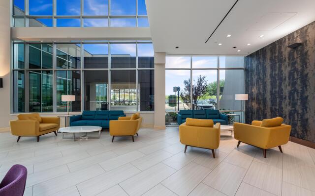 Crowne Plaza Suites Arlington by IHG