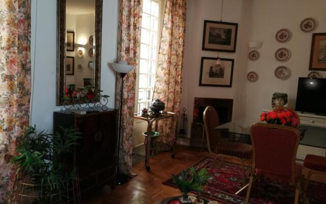 Adele Apartment