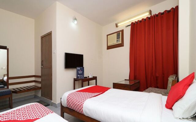 OYO 10571 Hotel Nova