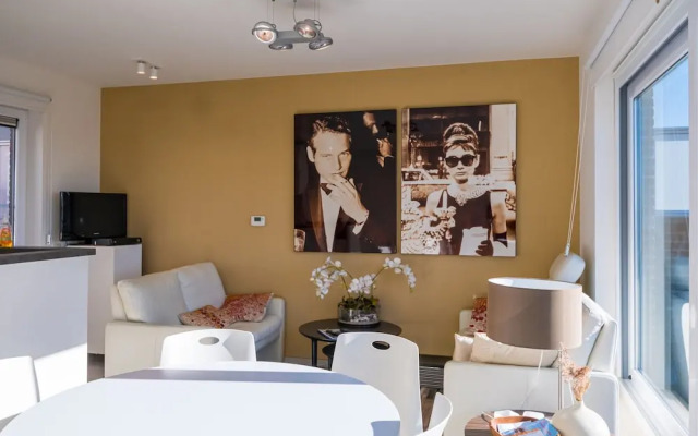 Penthouse With 2 Spacious Terraces