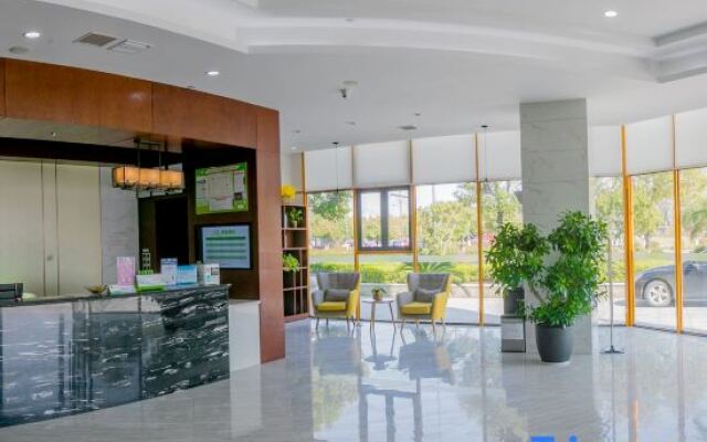 Yunchengxiyue Hotel (Yuyao North High-speed Railway Station)