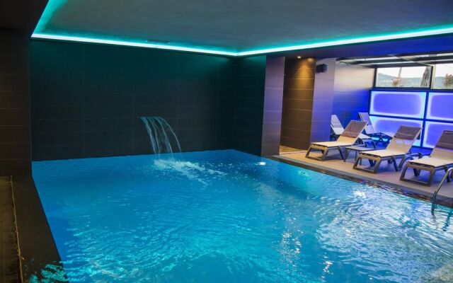 Privilege Hotel & Spa
