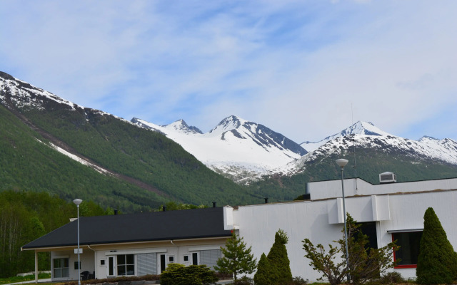 Isfjorden Motell