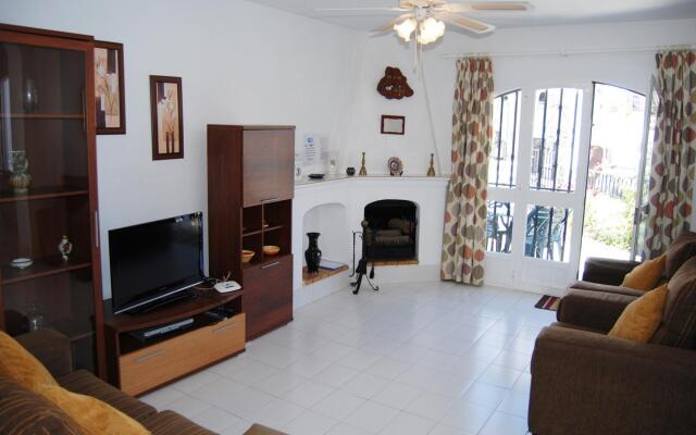 Los Pinos 25 Villas Casasol