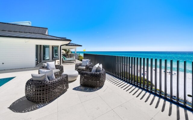 Dream On 4 Bedroom Home by RedAwning