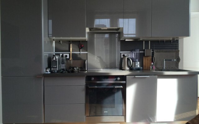 Apartment With One Bedroom In La Rochelle, With Wonderful City View, Furnished Balcony And Wifi 3 Km From The Beach