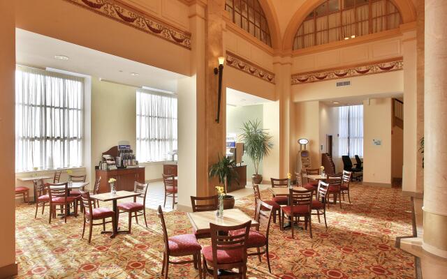 Holiday Inn Express Baltimore Downtown, an IHG Hotel
