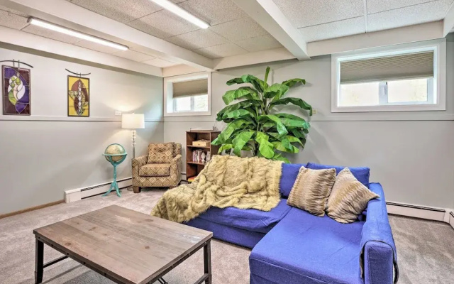 Vibrant 3BR Near Downtown w/ Fireplaces