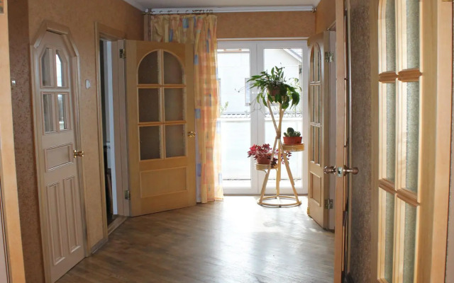 Guest house at 46 Lesnoy Prospekt