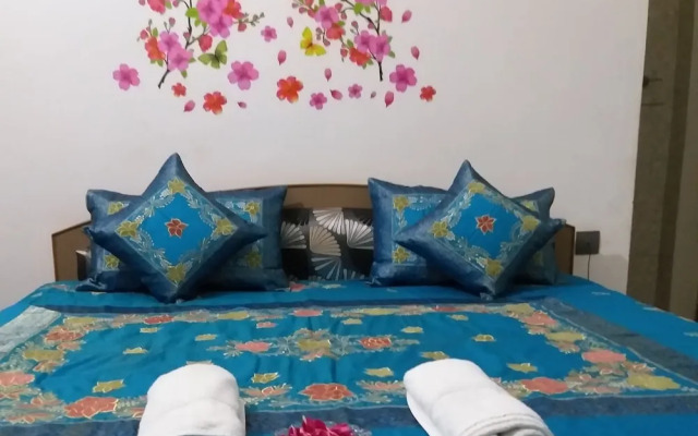 Hotel K V Palace