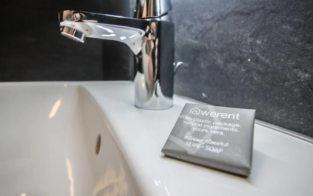 Tevini Boutique Suites - Apartment Water