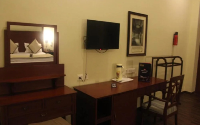 OYO 3010 Chanakya BNR Hotel