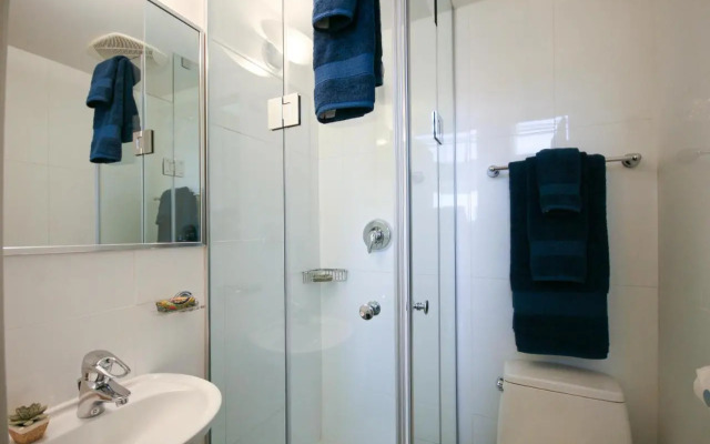 Glen Grove Suites & Condominium Residences