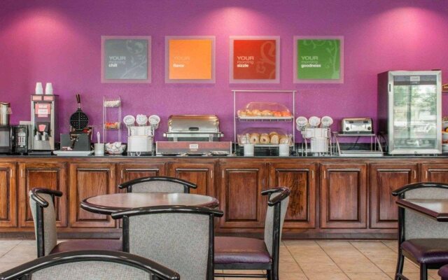 Comfort Suites Huntsville MidCity District at Research Park