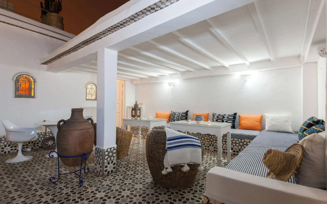 Riad  Emotion
