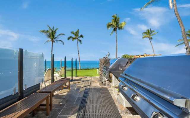Kihei Surfside, #305 1 Bedroom Condo by RedAwning