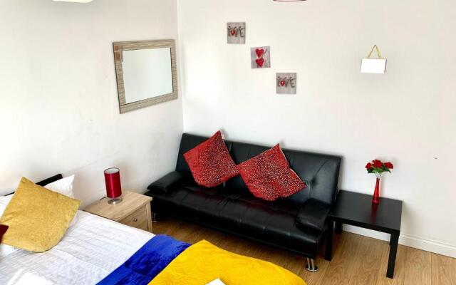 London Luxury Apartment, Private Bathroom