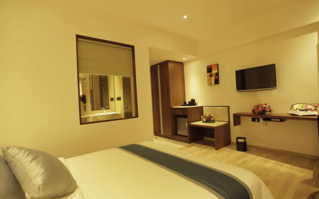OYO 1686 Park Connect Hotel
