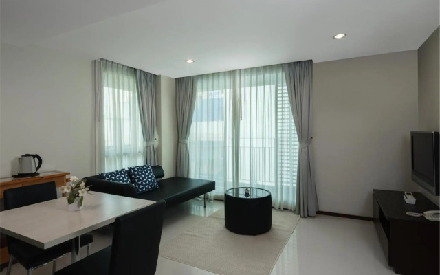Silom Lofts Hotel