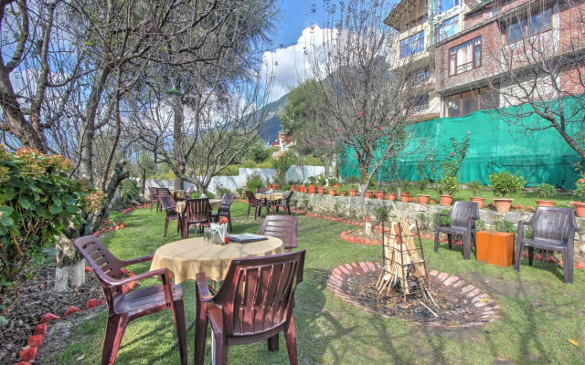 Hotel Mountain Face by Snow City Hotels