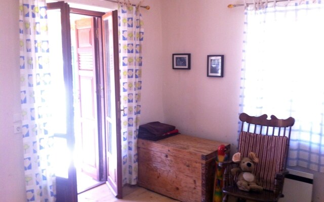 House With 2 Bedrooms in Vlachokerasia