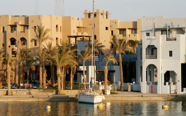 Marina Lodge At Port Ghalib