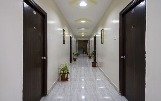 OYO 6661 Aurum Abode