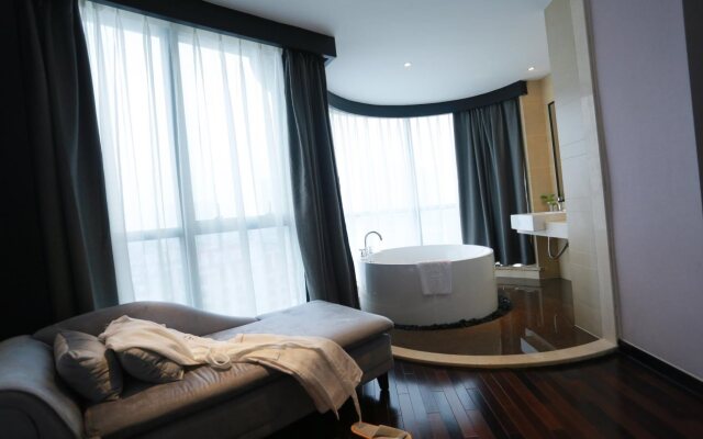 Yiwu Orange Boutique Hotel