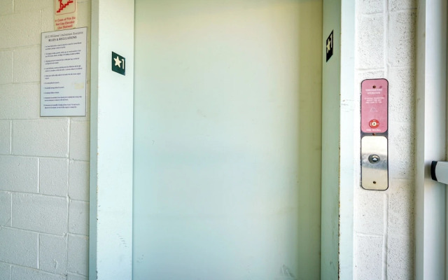 Wildwood Vacation Rental: Walk to Beach Access!