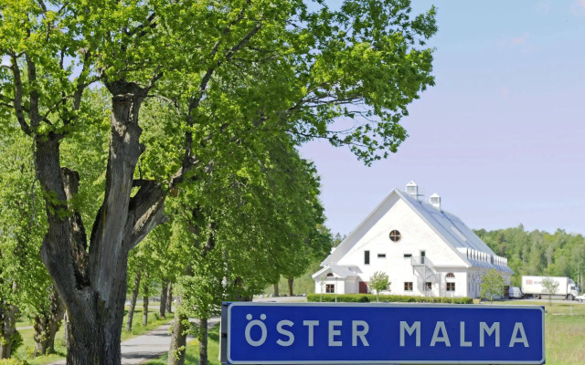 Öster Malma Vandrarhem - Hostel