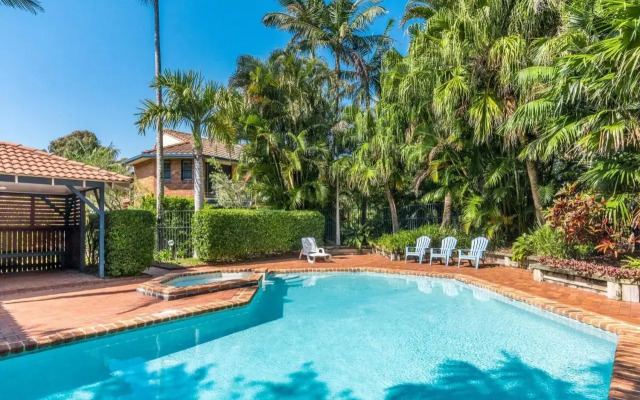 EAST COAST ESCAPES Calinda Sol 6