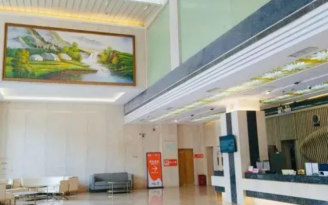 Four Seasons Hotel (Nanning Zoo Qingchuan Subway Station)