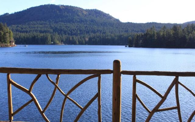 Dragonfly Dock Bed and Breakfast