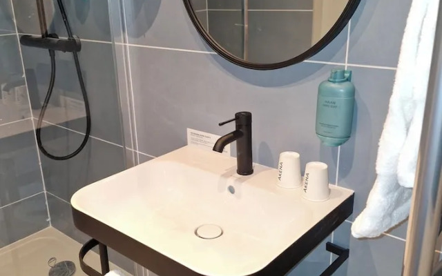 Akena Serris  Val d'Europe