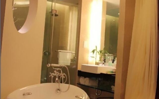 Kaiyuan Yiju Hotel (Hangzhou Dongcheng Jiubao passenger transport center store)