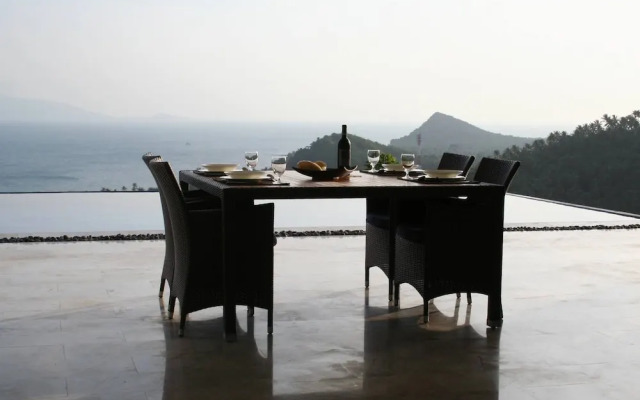 Secluded Villa With Private Pool and Breathtaking Sea Views