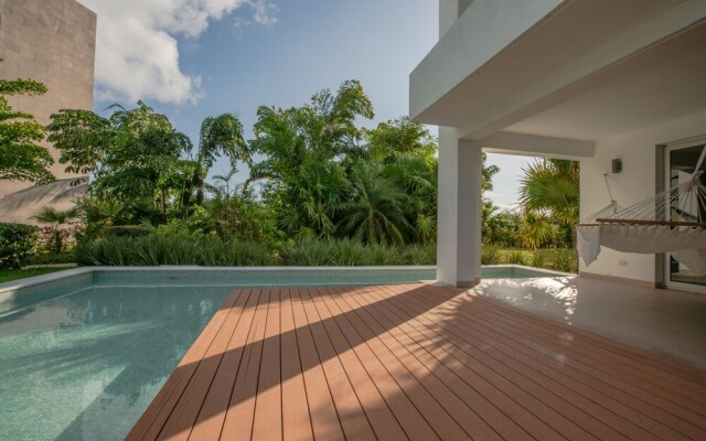 Casa Azul With Private Pool 2 Bedroom Condo by RedAwning