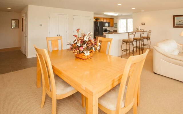 Seaside #A-201, Ocean Getaway by RedAwning