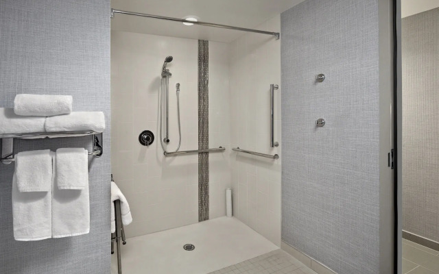 Hyatt Place Warwick / Providence Airport