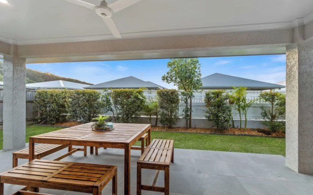 Trinity Oasis Spa BBQ Family Retreat